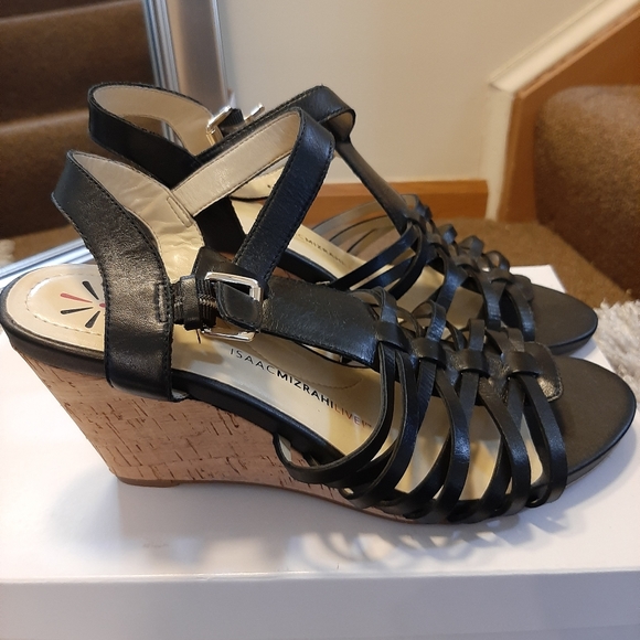 Free Shipping Issac Misrahi Black Leather wedge heel sandals. Size 8 - Picture 4 of 16